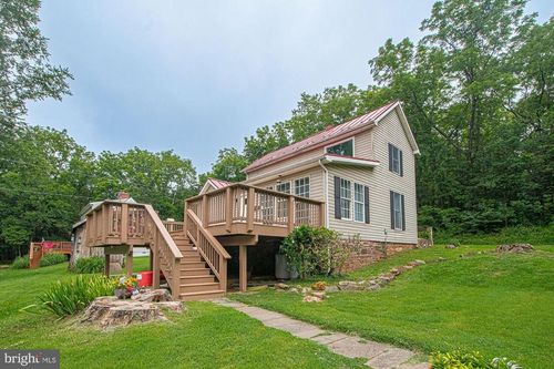 8270 Rogues Rd, CATLETT, VA, 20119-1733 | Card Image