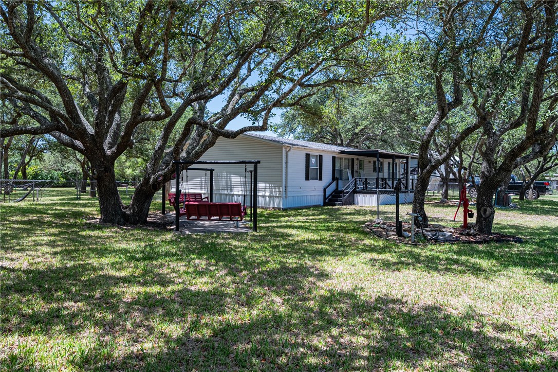Merinel Ln, Rockport, TX 78382