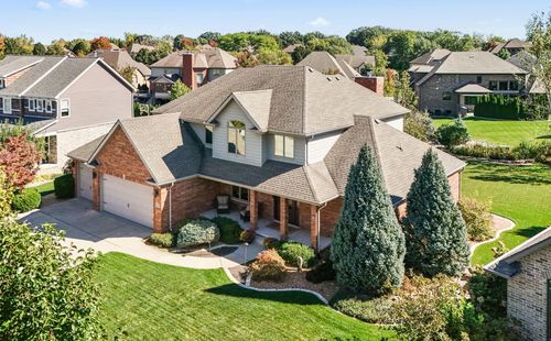 10135 S Branch, Saint John, IN, 46373-8415 | Card Image