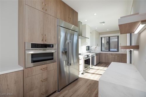 407-8175 Arville St, Las Vegas, NV, 89139-7111 | Card Image