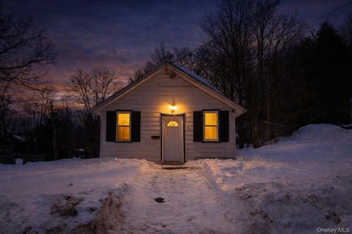 24 Albion St, Liberty, NY, 12754-1902 | Card Image