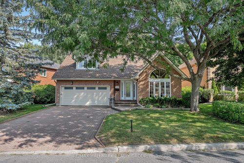 1725 Autumn Ridge Dr, Orleans, ON, K1C6Z1 | Card Image