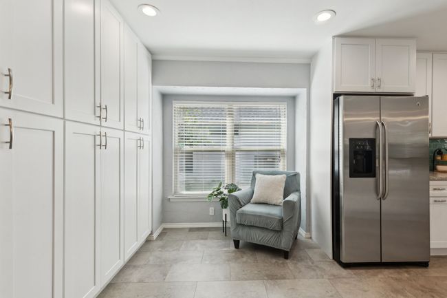 10216 Shadow Way, House other with 4 bedrooms, 3 bathrooms and null parking in Dallas TX | Image 16