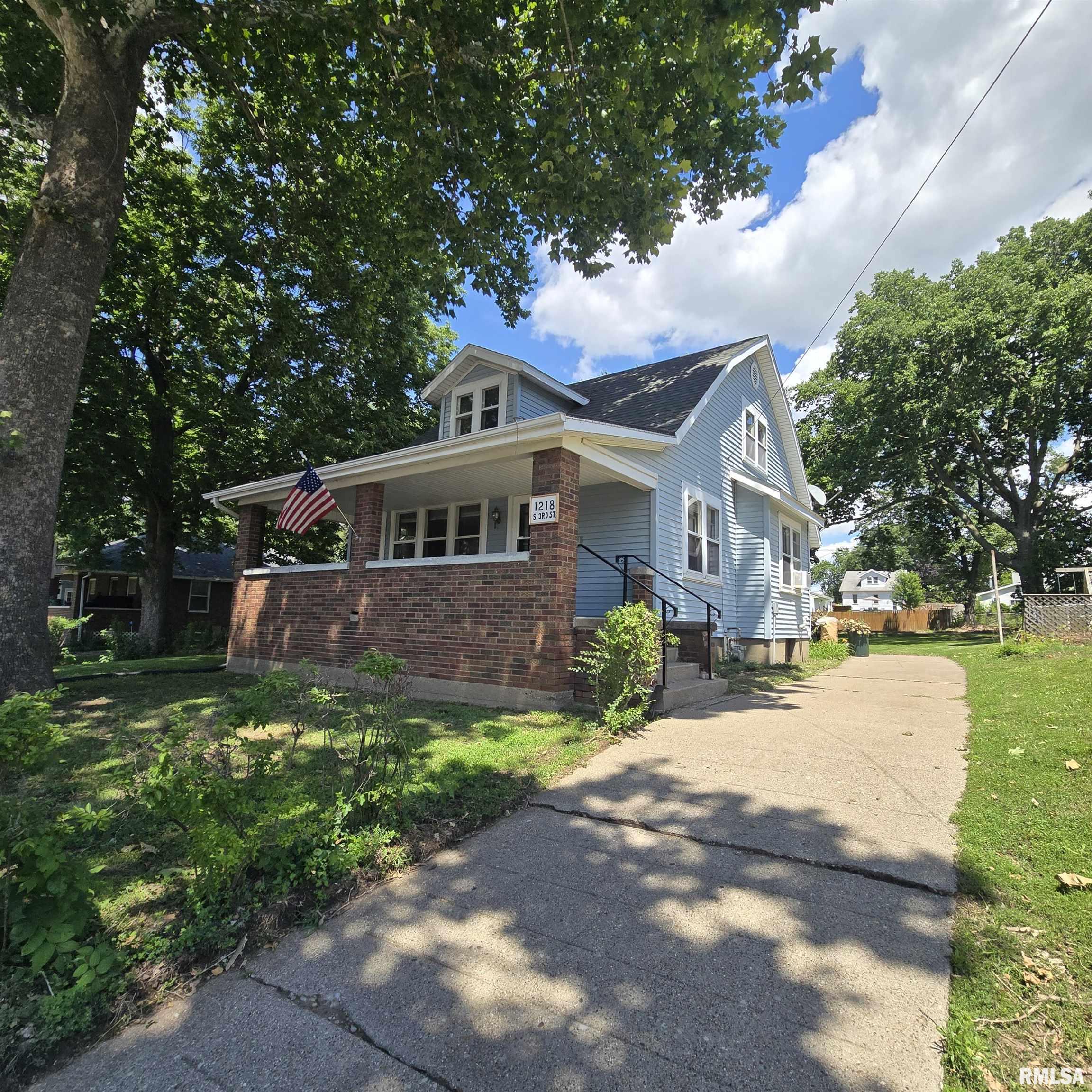Residential in Pekin 4