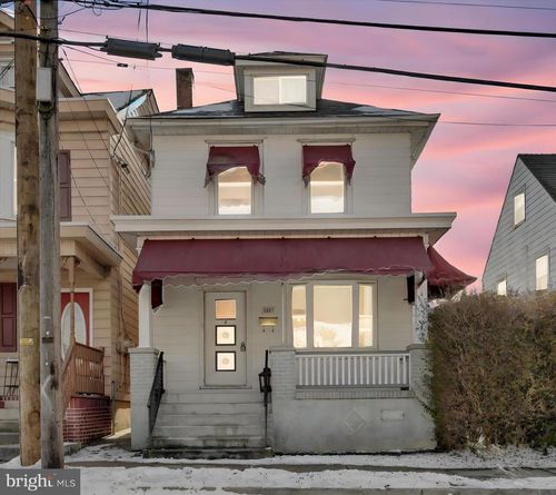 1803 W End Ave, POTTSVILLE, PA, 17901-2029 | Card Image