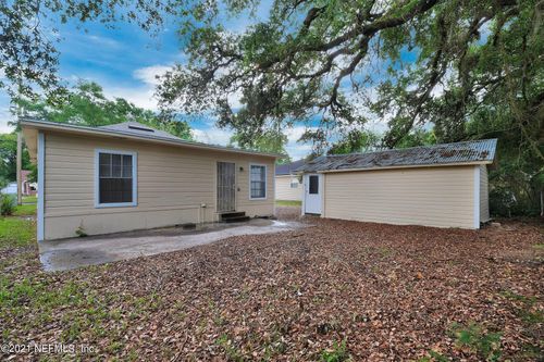 6418 Sapphire Dr, Jacksonville, FL, 32208-4608 | Card Image