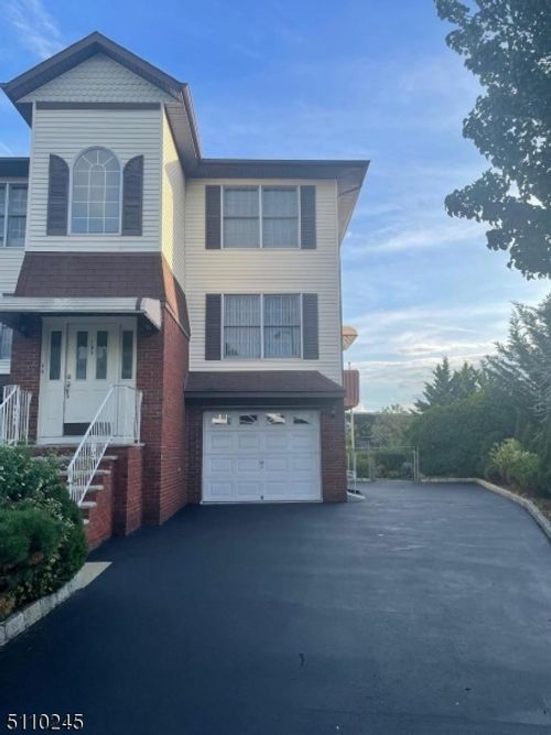 1-195 Arlington Ave, Clifton, NJ, 07011-1808 | Card Image