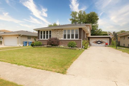 10313 S Karlov Avenue, Oak Lawn, IL, 60453 | Card Image