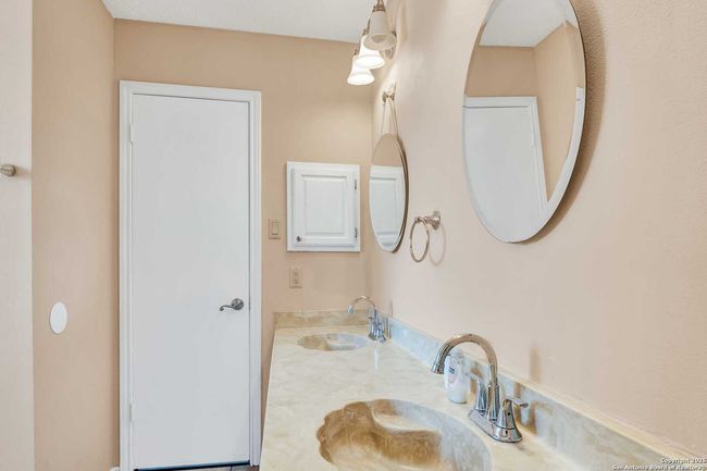 11401 Forest Elf, House other with 4 bedrooms, 2 bathrooms and null parking in Live Oak TX | Image 17