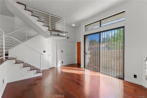 #3 Vanowen, North Hollywood, CA, 91605 | Card Image