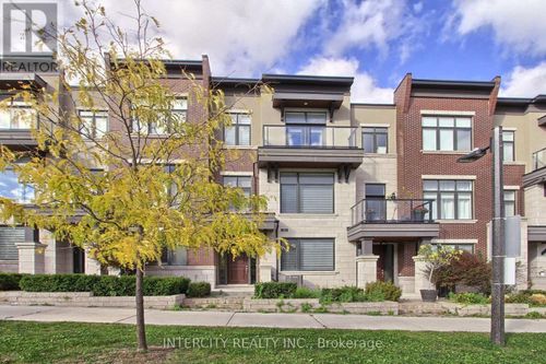 7 Adaskin Drive, Vaughan (Patterson), ON, L6A4Z8 | Card Image