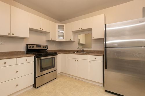8481 12th Ave, Burnaby, BC, V3N2L8 | Card Image