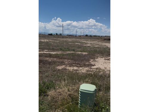 669 N Limon Dr, Pueblo, CO, 81007-1031 | Card Image