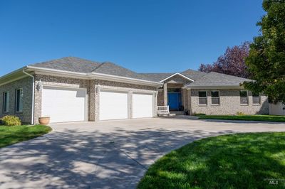 373 Edwards Drive, House other with 3 bedrooms, 3 bathrooms and 3 parking in Twin Falls ID | Image 3