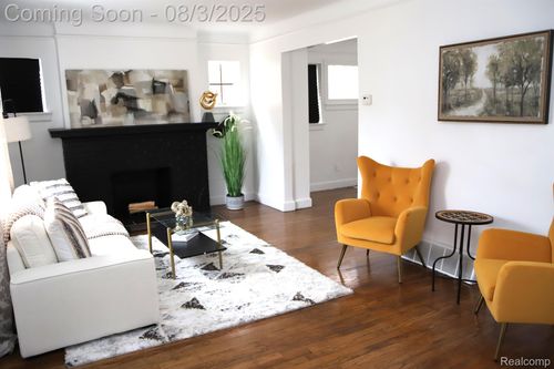 18410 Santa Rosa Dr, Detroit, MI, 48221-2245 | Card Image