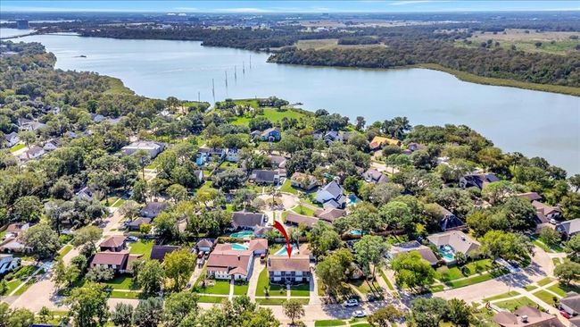 Come take a look at all this beautiful home has to offer. In addition to the wonderful nearby park, a motor boat launch is just a few minutes away on NASA Pkwy. | Image 46