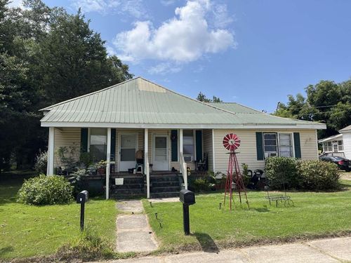 12 Truitt St, Manchester, GA, 31816-1759 | Card Image