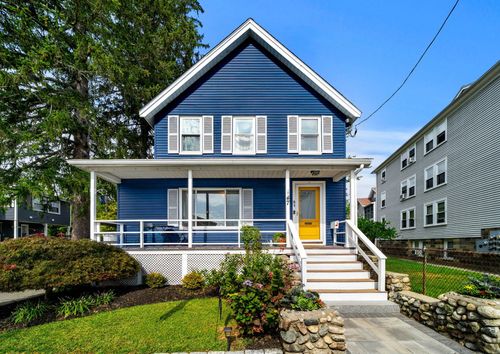 47 Sanford St, Melrose, MA, 02176-3658 | Card Image