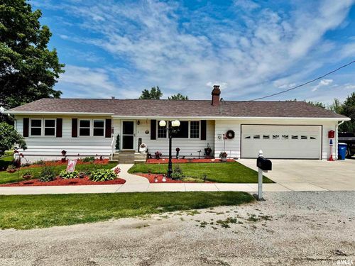 101 E 6th St, Sherrard, IL, 61281-8587 | Card Image