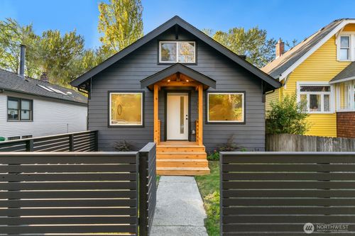 4529 26th Ave Sw, Seattle, WA, 98106-1320 | Card Image