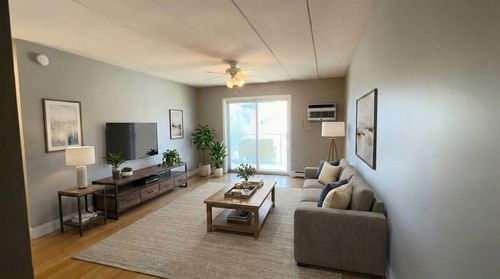 12-4 Hawes St, Revere, MA, 02151 | Card Image