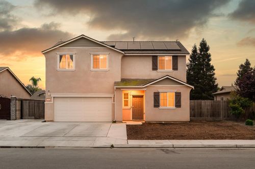 1945 E Gum Ave, Reedley, CA, 93654-8867 | Card Image