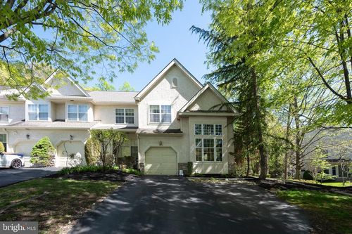 142 Green Valley Cir, DRESHER, PA, 19025-1515 | Card Image