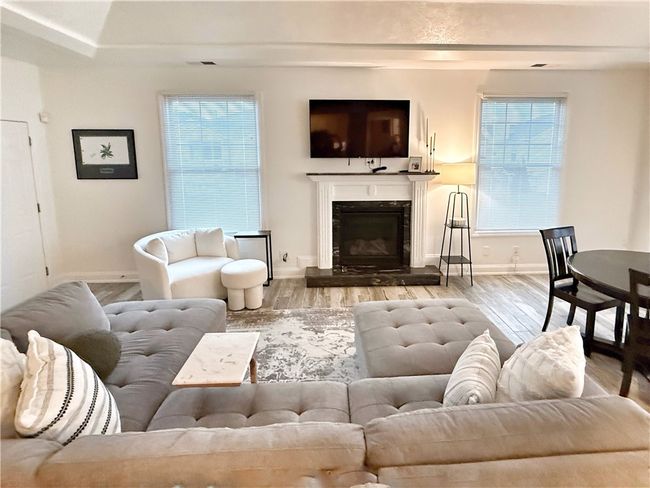UNIT-2 - 223 Adams Pointe Blvd, Condo with 2 bedrooms, 2 bathrooms and 1 parking in Mars PA | Image 6