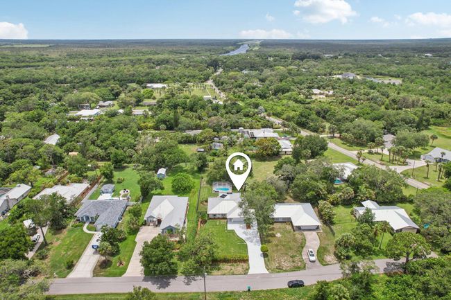 9830 Oak Trl, House other with 3 bedrooms, 3 bathrooms and null parking in Sebastian FL | Image 7