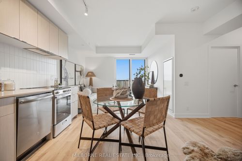 1002-1660 Bloor St W, Toronto, ON, M6P0C6 | Card Image