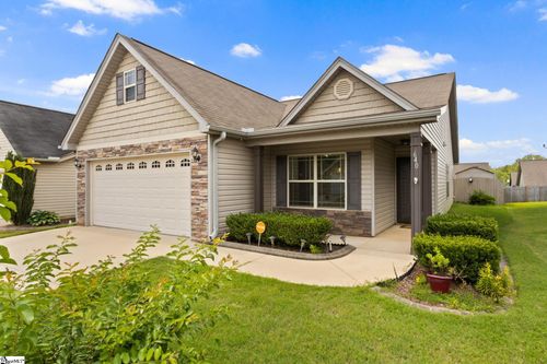 640 Clarion Ct, Boiling Springs, SC, 29316-5169 | Card Image