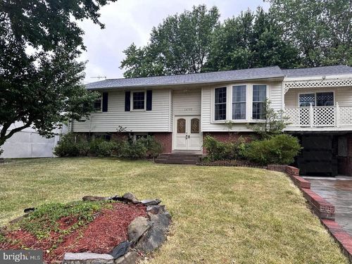 14709 Batavia Dr, CENTREVILLE, VA, 20120-1328 | Card Image