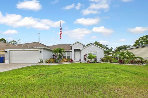 8325 105th Ct, Vero Beach, FL, 32967-3653 | Card Image