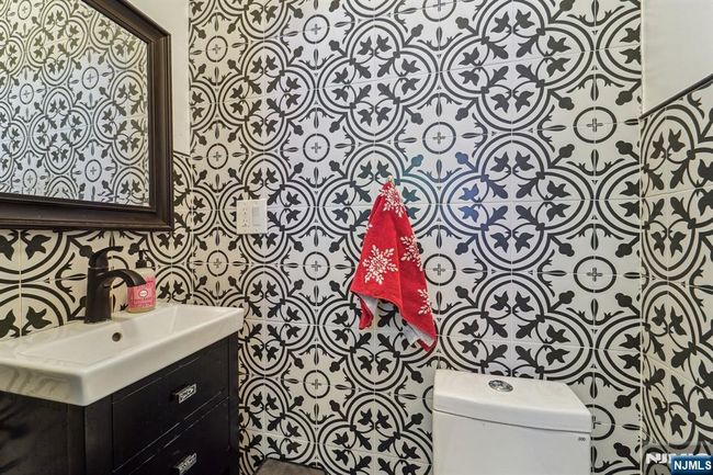 7 Clinton St, House other with 4 bedrooms, 3 bathrooms and null parking in Morristown NJ | Image 24