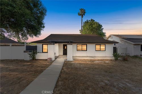 949 W Ontario Ave, Corona, CA, 92882-5844 | Card Image