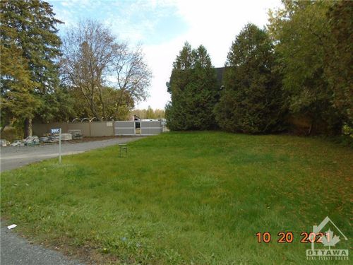 3890 Navan Rd, Navan, ON, K4B1H9 | Card Image