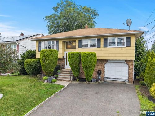 44 Parkway Ave, Clifton, NJ, 07011-3604 | Card Image