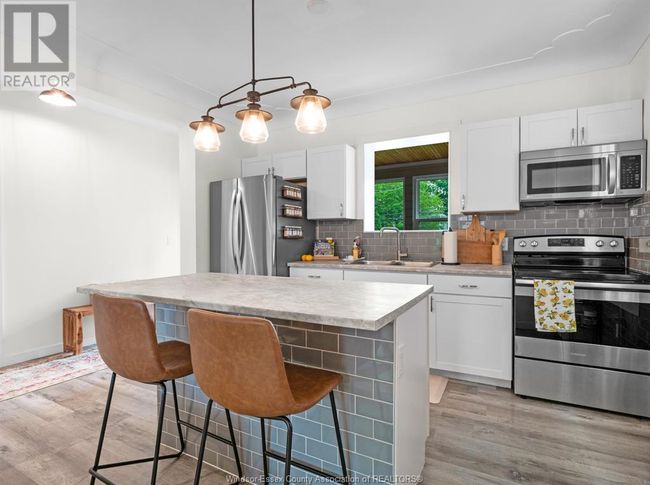 1454 Moy Ave, House other with 5 bedrooms, 2 bathrooms and null parking in Windsor ON | Image 10