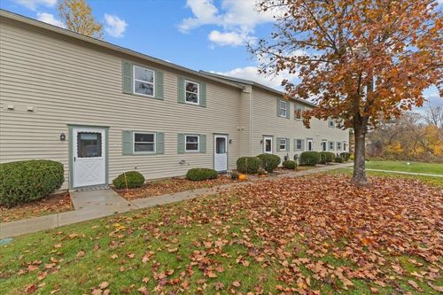 29 Densmore Dr, Essex Junction, VT, 05452-4302 | Card Image