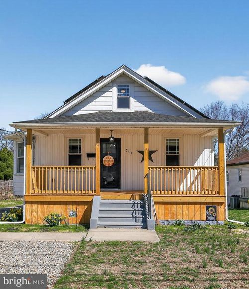 311 Gradwell Ave, Maple Shade, NJ, 08052-3228 | Card Image