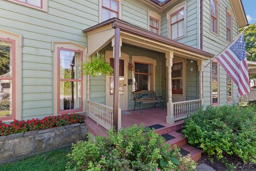 314 W Logan St, Tecumseh, MI, 49286-1323 | Card Image