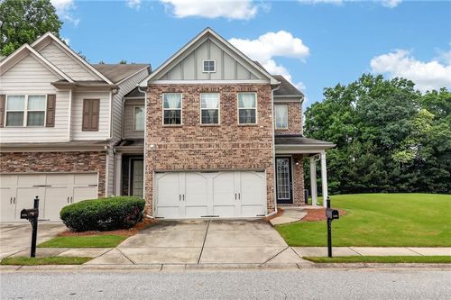 3302 Brockenhurst Dr, Buford, GA, 30519-7072 | Card Image