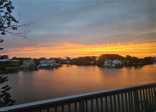 209 Lake Dr, Virginia Beach, VA, 23451-4458 | Card Image