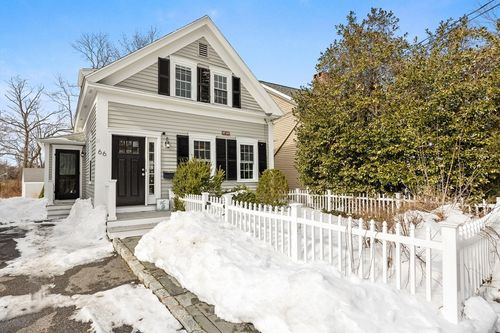 66 Summer St, Cohasset, MA, 02025-2042 | Card Image