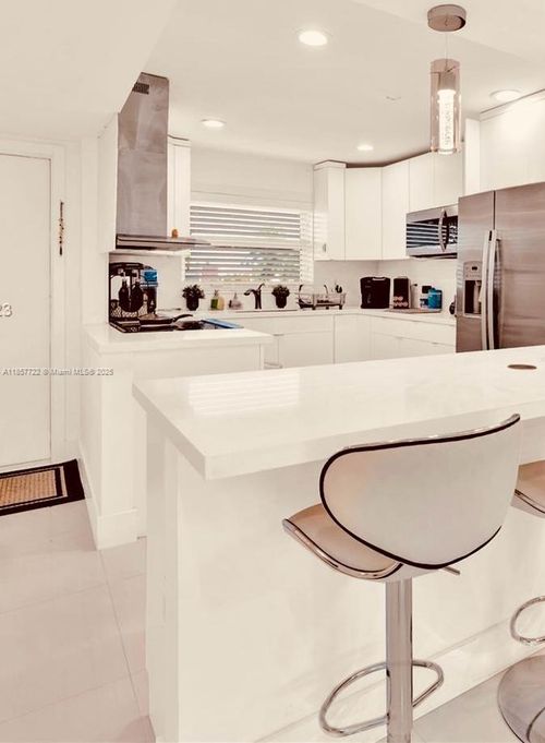 apt-305-9321 Sunrise Lakes Blvd, Sunrise, FL, 33322-2158 | Card Image