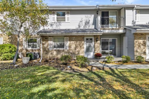 1041 Prairie Dr, Mount Pleasant, WI, 53406-5646 | Card Image