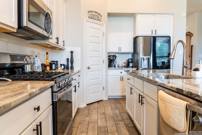 10242 Nate Range, House other with 4 bedrooms, 3 bathrooms and null parking in San Antonio TX | Image 24