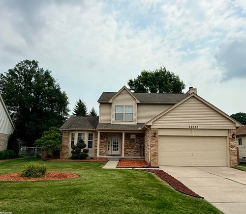 32070 Oakcrest Drive, Chesterfield Township, MI, 48047 | Card Image