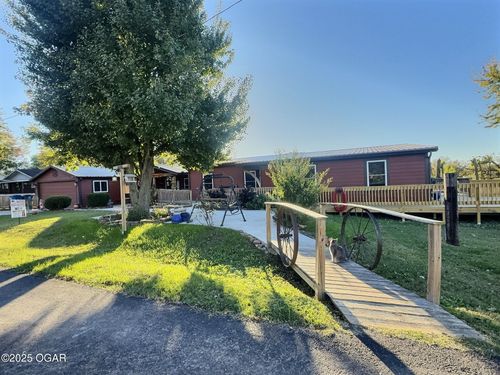 204 Bradley St, Diamond, MO, 64840-7101 | Card Image