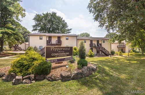 18 Pepperwood Court, Glen Carbon, IL, 62034 | Card Image